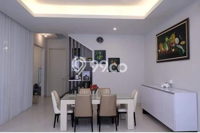 For Sale Rumah Elit Exclusive di Lakarsantri, Surabaya For Sale Rumah Elit Exclusive di Lakarsantri, Surabaya