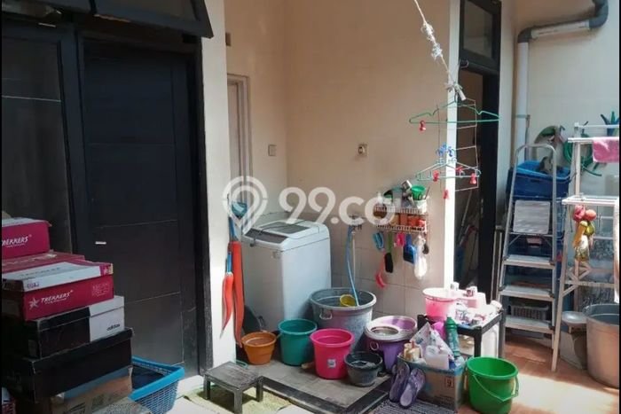 Dijual Cepat Rumah Favorit Siap Huni LB 150m2 di Wiyung, Surabaya Dijual Cepat Rumah Favorit Siap Huni LB 150m2 di Wiyung, Surabaya