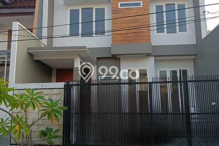 Best Deal Hunian Mewah Ideal dan Luas di Tenggilis Mejoyo, Surabaya Best Deal Hunian Mewah Ideal dan Luas di Tenggilis Mejoyo, Surabaya