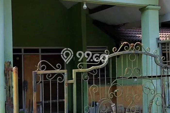Rumah Luas Asri 3 KT Siap Huni di Pondok Tjandra Sidoarjo Rumah Luas Asri 3 KT Siap Huni di Pondok Tjandra Sidoarjo