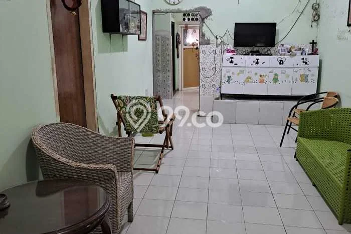 Jual Rumah Favorit Siap Huni LB 180m2 di Rungkut, Surabaya Jual Rumah Favorit Siap Huni LB 180m2 di Rungkut, Surabaya