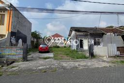Jarang Ada! Tanah di Lawang Punya Luas 295m2 SHM Jarang Ada! Tanah di Lawang Punya Luas 295m2 SHM