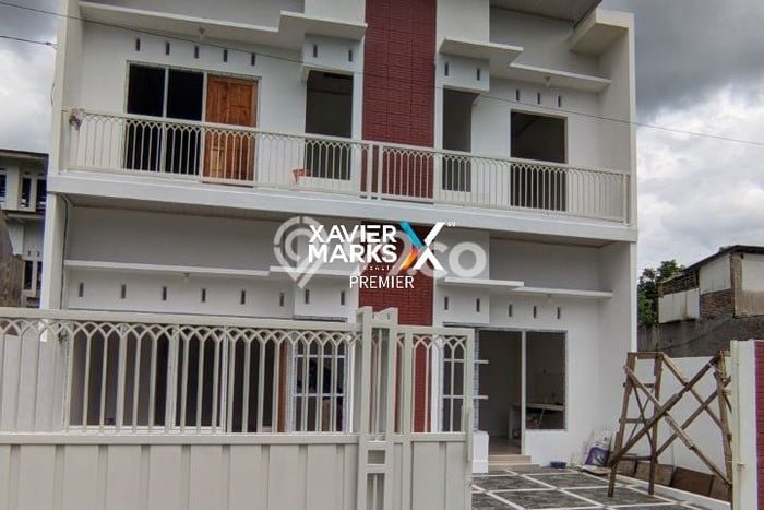 For Sale Rumah 5 Kamar Lokasi Ideal Bagus dan Strategis di Bululawang For Sale Rumah 5 Kamar Lokasi Ideal Bagus dan Strategis di Bululawang