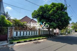 For Sale! Luxury House LT 501m2 Desain Elegan di Malang Kota For Sale! Luxury House LT 501m2 Desain Elegan di Malang Kota