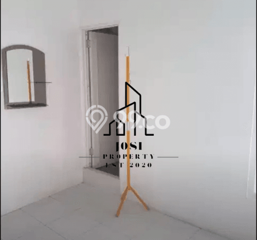 LOKASI PREMIUM! Rumah di Solo Baru, 2 KT, Area Strategis, Luas 72m² LB 100m² LOKASI PREMIUM! Rumah di Solo Baru, 2 KT, Area Strategis, Luas 72m² LB 100m²