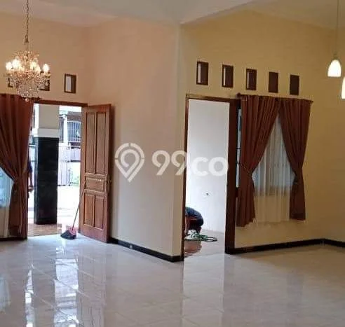 Disewakan Cepat Rumah Kondisi Bagus di Area Banjarsari, Surakarta Disewakan Cepat Rumah Kondisi Bagus di Area Banjarsari, Surakarta