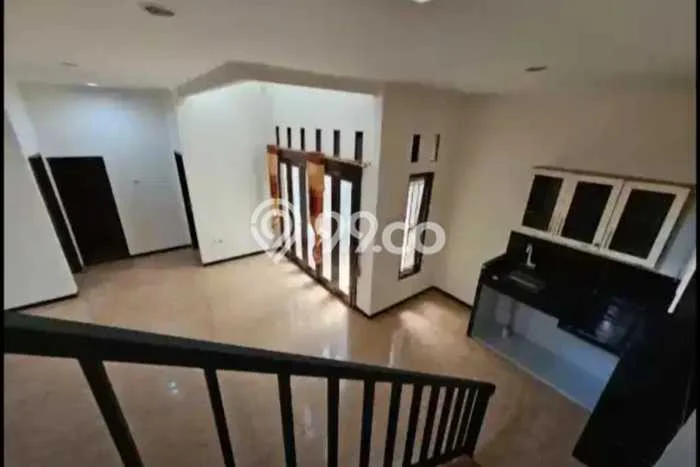 Disewakan segera rumah minimalis lokasi strategis 5 Kamar di Laweyan, Surakarta Disewakan segera rumah minimalis lokasi strategis 5 Kamar di Laweyan, Surakarta
