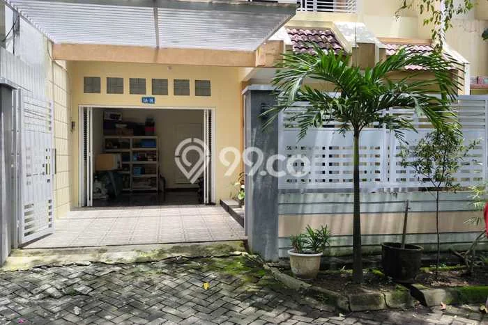 Rumah Disewakan Surakarta LT 166m2 LB 250m2 Area Solo Baru Rumah Disewakan Surakarta LT 166m2 LB 250m2 Area Solo Baru