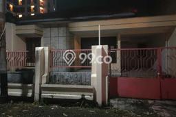 Disewakan Cepat Rumah Kondisi Bagus di Kawasan Solo Baru, Solo Disewakan Cepat Rumah Kondisi Bagus di Kawasan Solo Baru, Solo