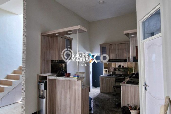 Rumah Strategis Modern Lb 200m2 di Lowokwaru, Malang Rumah Strategis Modern Lb 200m2 di Lowokwaru, Malang