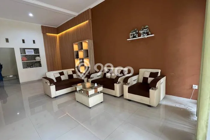 Rumah Strategis Modern Lb 180m2 di Arcamanik, Bandung Rumah Strategis Modern Lb 180m2 di Arcamanik, Bandung