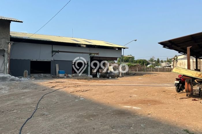 Gudang disewakan lokasi strategis Tugu Semarang 1000m2 Gudang disewakan lokasi strategis Tugu Semarang 1000m2