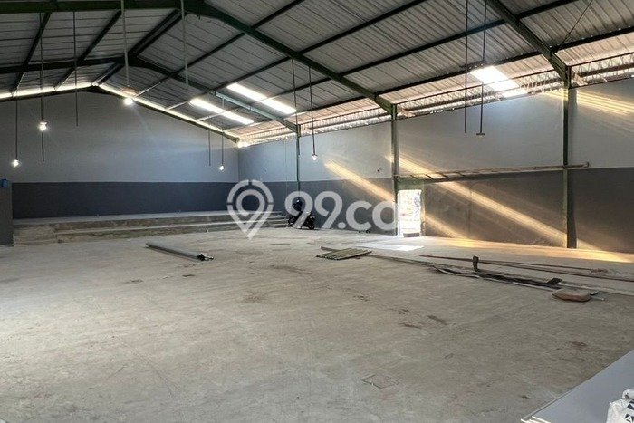 Gudang disewakan lokasi strategis Tugu Semarang 1000m2 Gudang disewakan lokasi strategis Tugu Semarang 1000m2