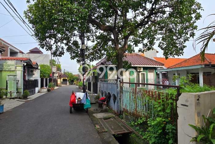 Tanah Dijual di Jakarta Timur Seluas 327m2 Strategis Tanah Dijual di Jakarta Timur Seluas 327m2 Strategis