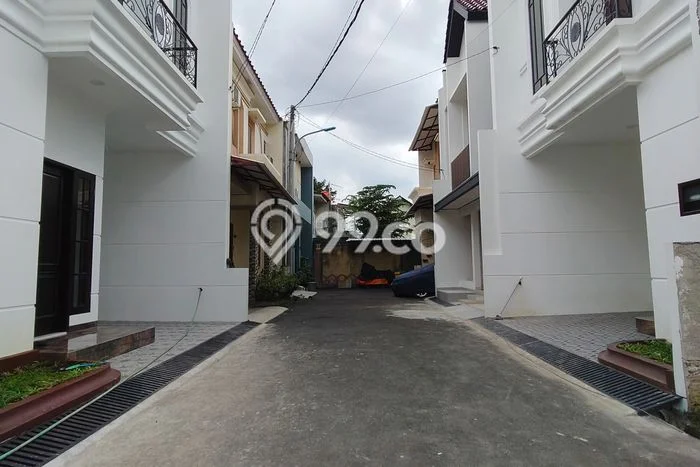 Unit Kost Dijual di Jakarta Pusat Spesifikasi 43 Kamar Tidur dan Area Ramai Unit Kost Dijual di Jakarta Pusat Spesifikasi 43 Kamar Tidur dan Area Ramai