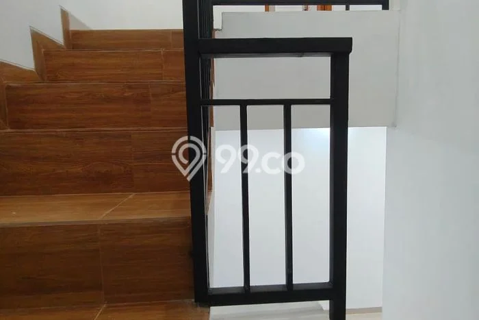 Jual Rumah Eksklusif 3 KT di Cijantung, Jakarta Timur Jual Rumah Eksklusif 3 KT di Cijantung, Jakarta Timur