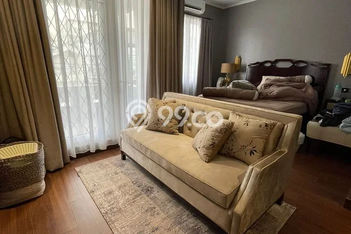 Rumah Elit LB 200m2 Siap Pakai Desain Elegan di Lebak Bulus, Jakarta Selatan Rumah Elit LB 200m2 Siap Pakai Desain Elegan di Lebak Bulus, Jakarta Selatan
