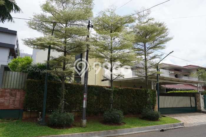 Rumah Luxury Modern Tanpa Renovasi di Pondok Indah Jakarta Selatan Rumah Luxury Modern Tanpa Renovasi di Pondok Indah Jakarta Selatan