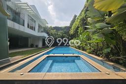 Rumah Luxury Modern Tanpa Renovasi di Simprug Jakarta Selatan Rumah Luxury Modern Tanpa Renovasi di Simprug Jakarta Selatan