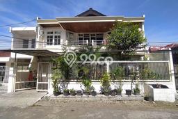 Ready to Use! Luxury House LT 240m2 Desain Elegan di Dukuh Kupang Ready to Use! Luxury House LT 240m2 Desain Elegan di Dukuh Kupang