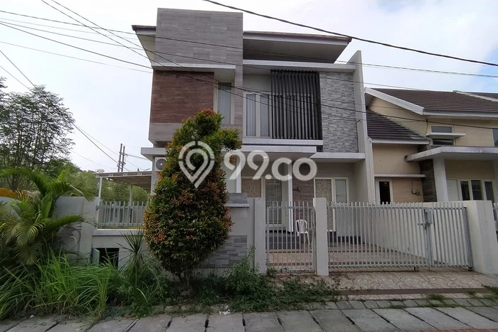 For Sale Rumah Mewah Exclusive di Rungkut, Surabaya For Sale Rumah Mewah Exclusive di Rungkut, Surabaya