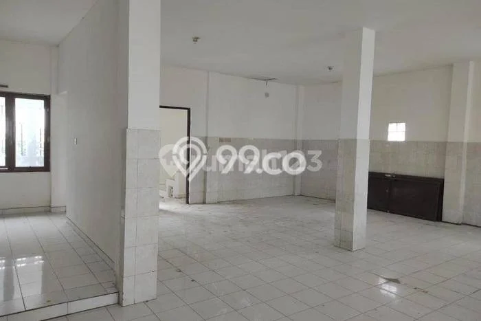 Ruko Disewa di Bekasi dengan LB 200m2 Area Komersial Ramai Ruko Disewa di Bekasi dengan LB 200m2 Area Komersial Ramai