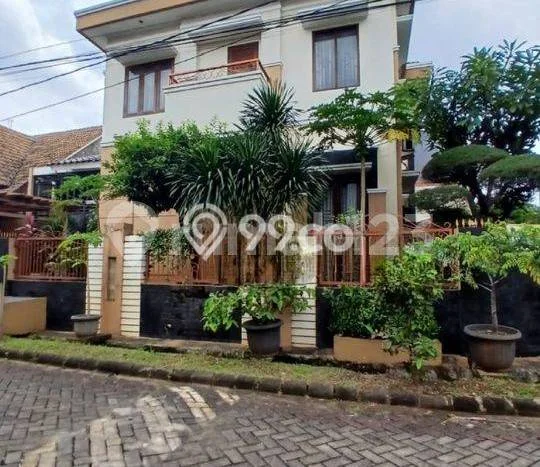 Jarang Ada! Rumah Kontrakan 4 Kamar Bagus Siap Huni Kemang Pratama Jarang Ada! Rumah Kontrakan 4 Kamar Bagus Siap Huni Kemang Pratama