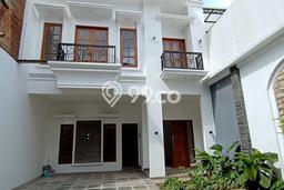 Rumah Elit Modern Siap Huni di Pondok Bambu Jakarta Timur Rumah Elit Modern Siap Huni di Pondok Bambu Jakarta Timur