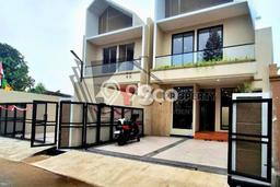 For Sale Hunian Rumah Terawat 4 KT di Jatibening, Bekasi For Sale Hunian Rumah Terawat 4 KT di Jatibening, Bekasi