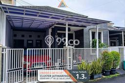 Rumah Modern 3 KT di Jatiwaringin Bekasi Semi Furnished Rumah Modern 3 KT di Jatiwaringin Bekasi Semi Furnished
