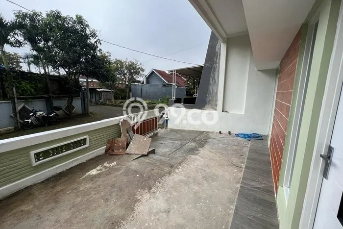 Rumah Strategis Minimalis Lb 180m2 di Lowokwaru, Malang Rumah Strategis Minimalis Lb 180m2 di Lowokwaru, Malang