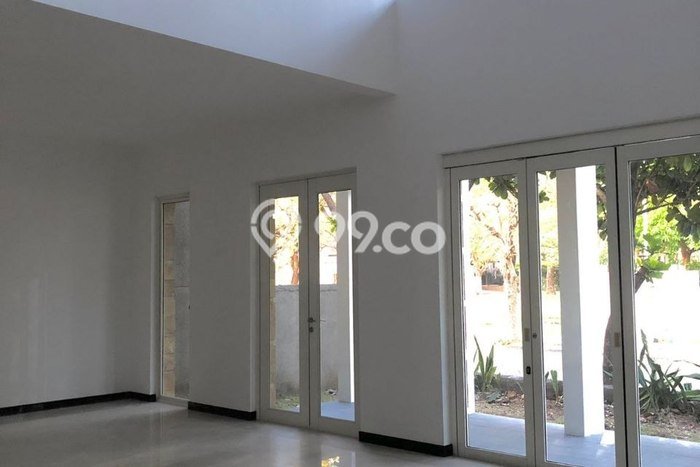 Rumah Mewah Siap Huni LT 368m2 di Pakal, Surabaya Rumah Mewah Siap Huni LT 368m2 di Pakal, Surabaya
