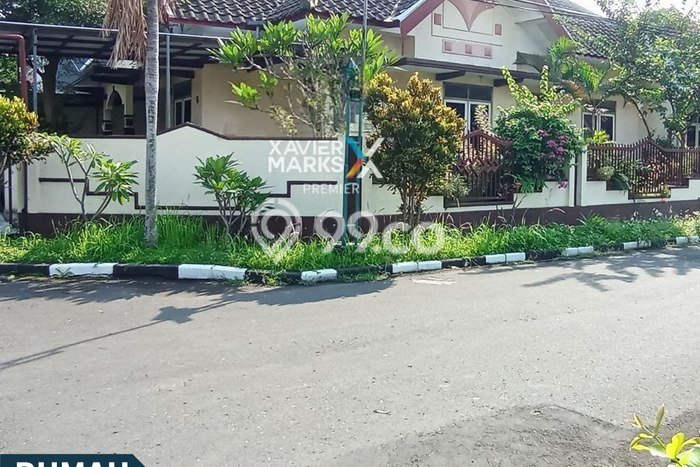 For Sale Rumah Mewah Exclusive di Blimbing, Malang For Sale Rumah Mewah Exclusive di Blimbing, Malang