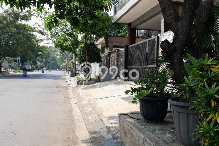 Rumah Modern 4 Kamar LT 160m2 di Jatiwarna Rumah Modern 4 Kamar LT 160m2 di Jatiwarna