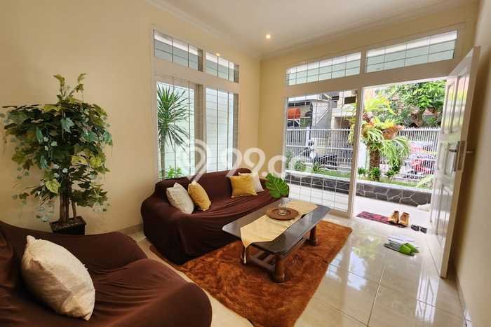 Rumah Elit Modern Siap Huni di Burangrang Bandung Rumah Elit Modern Siap Huni di Burangrang Bandung