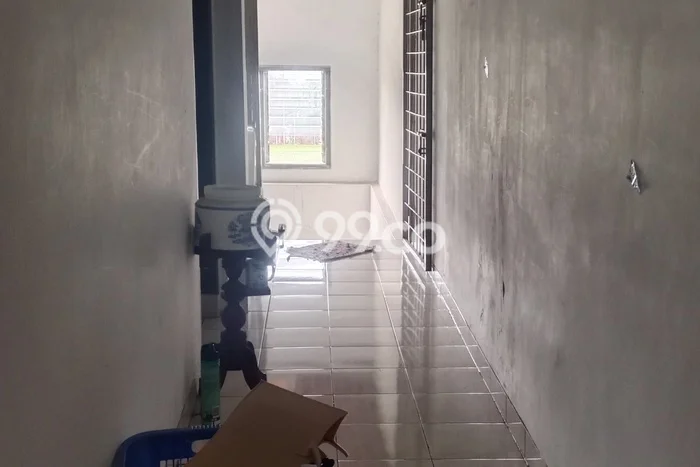 Ruko Dijual di Jakarta Barat LT 90m2 & LB 320m2 Lokasi Terbaik! Ruko Dijual di Jakarta Barat LT 90m2 & LB 320m2 Lokasi Terbaik!