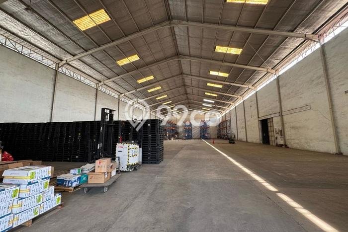 Unit Gudang Dijual di Jakarta Utara LT 14000m2 & LB 10000m2 Unit Gudang Dijual di Jakarta Utara LT 14000m2 & LB 10000m2