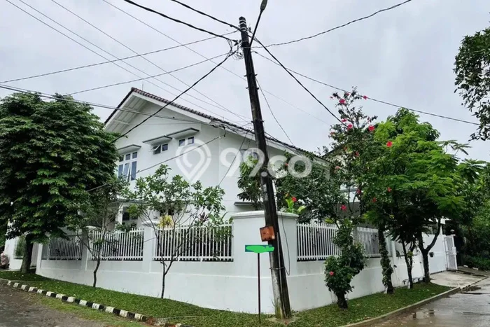 Dijual Rumah Elit Exclusive di Cinere, Depok Dijual Rumah Elit Exclusive di Cinere, Depok
