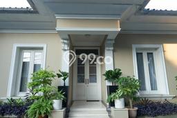Ready to Use! Luxury House LT 700m2 Desain Modern di Kemang Ready to Use! Luxury House LT 700m2 Desain Modern di Kemang