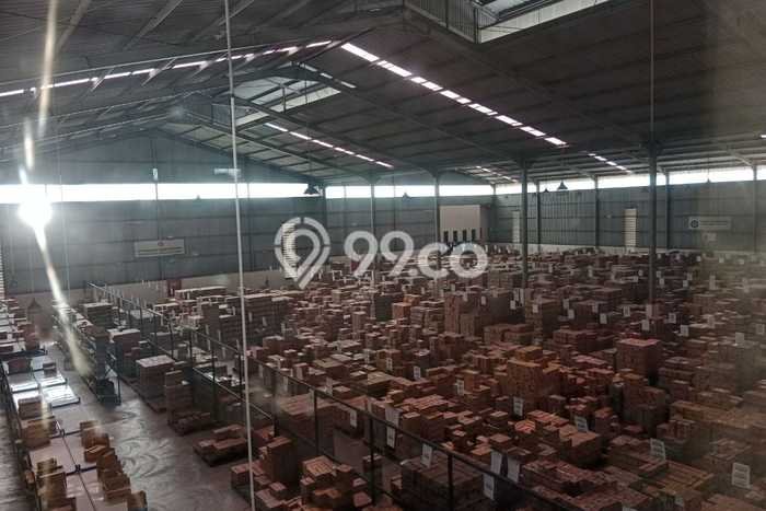 FOR SALE! Gudang di Denpasar Barat Denpasar, LT 3900m2, LB 3200m2 FOR SALE! Gudang di Denpasar Barat Denpasar, LT 3900m2, LB 3200m2
