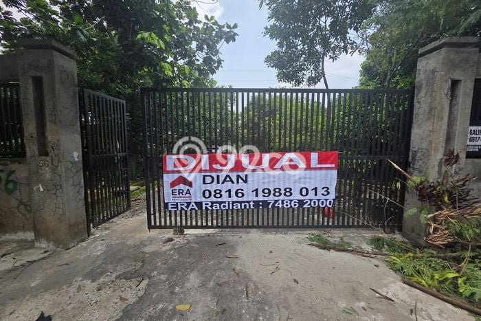 HARGA TERBAIK! Tanah di Pamulang, Luas 2461m2m², Lokasi Prima HARGA TERBAIK! Tanah di Pamulang, Luas 2461m2m², Lokasi Prima
