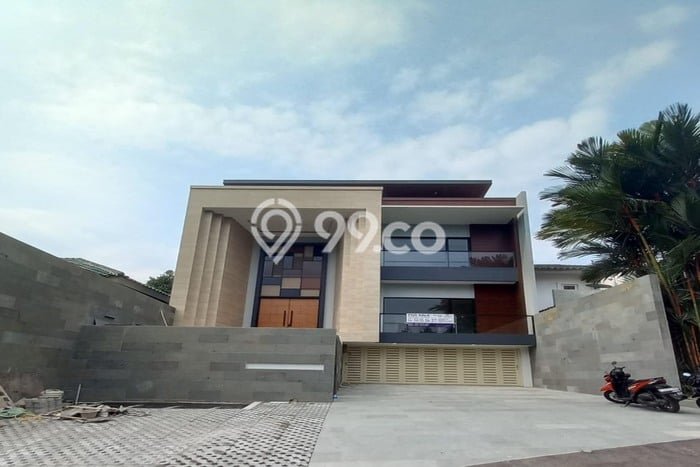 Ready to Use! Premium House LT 474m2 Desain Elegan di Sentul City Ready to Use! Premium House LT 474m2 Desain Elegan di Sentul City