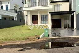 Rumah Elit Modern Tanpa Renovasi di Sentul City Bogor Rumah Elit Modern Tanpa Renovasi di Sentul City Bogor