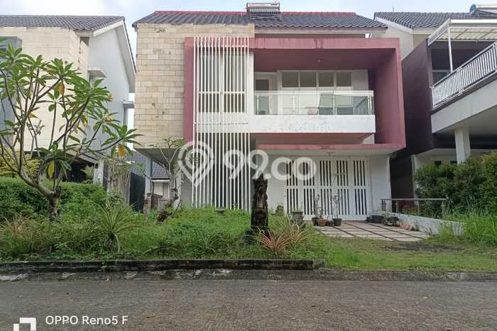 Rumah Elit Modern Tanpa Renovasi di Sentul City Bogor Rumah Elit Modern Tanpa Renovasi di Sentul City Bogor