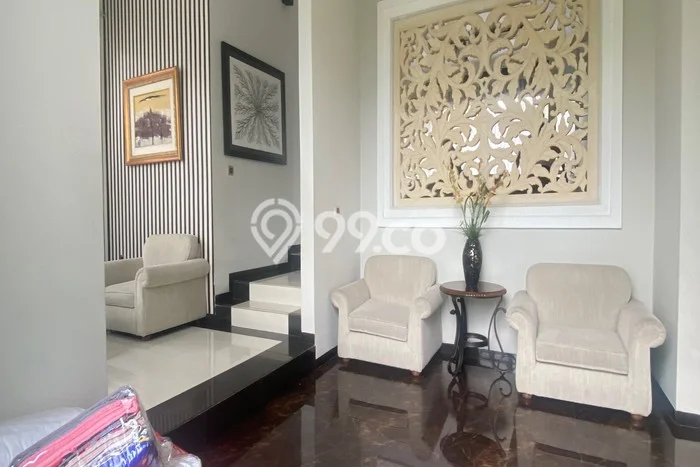 Ready to Use! Luxury House LT 294m2 Desain Modern di Sentul City Ready to Use! Luxury House LT 294m2 Desain Modern di Sentul City