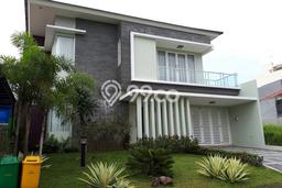 Rumah Luxury Modern Tanpa Renovasi di Sentul City Bogor Rumah Luxury Modern Tanpa Renovasi di Sentul City Bogor