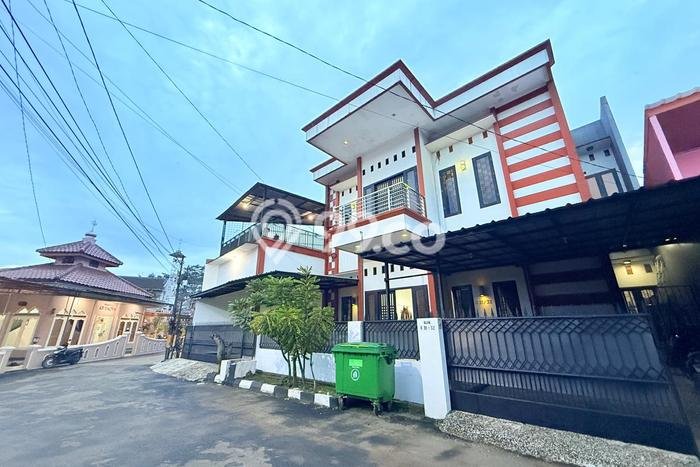 Dijual Cepat Rumah Favorit Siap Huni LB 350m2 di Cibinong, Bogor Dijual Cepat Rumah Favorit Siap Huni LB 350m2 di Cibinong, Bogor