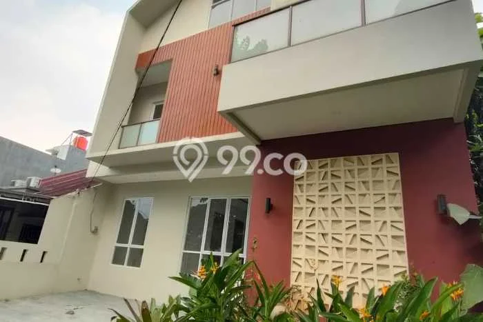 Ready to Use! Luxury House LT 170m2 Desain Elegan di Sentul City Ready to Use! Luxury House LT 170m2 Desain Elegan di Sentul City