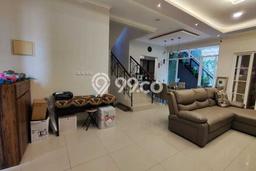 Hunian Mewah LB 200m2 Siap Pakai Desain Elegan di Gading Serpong, Tangerang Hunian Mewah LB 200m2 Siap Pakai Desain Elegan di Gading Serpong, Tangerang