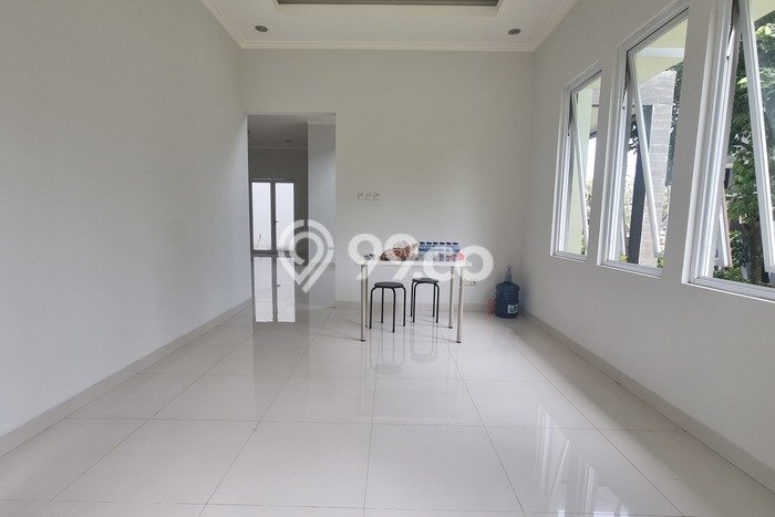 Rumah Luxury Modern Tanpa Renovasi di BSD City Tangerang Rumah Luxury Modern Tanpa Renovasi di BSD City Tangerang